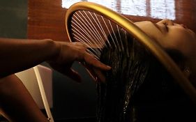 Oriental Suites Hotel & Spa